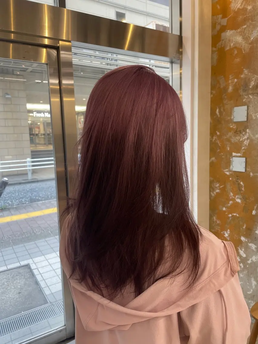 ロング カラー ELEN kotojiのヘアスタイル