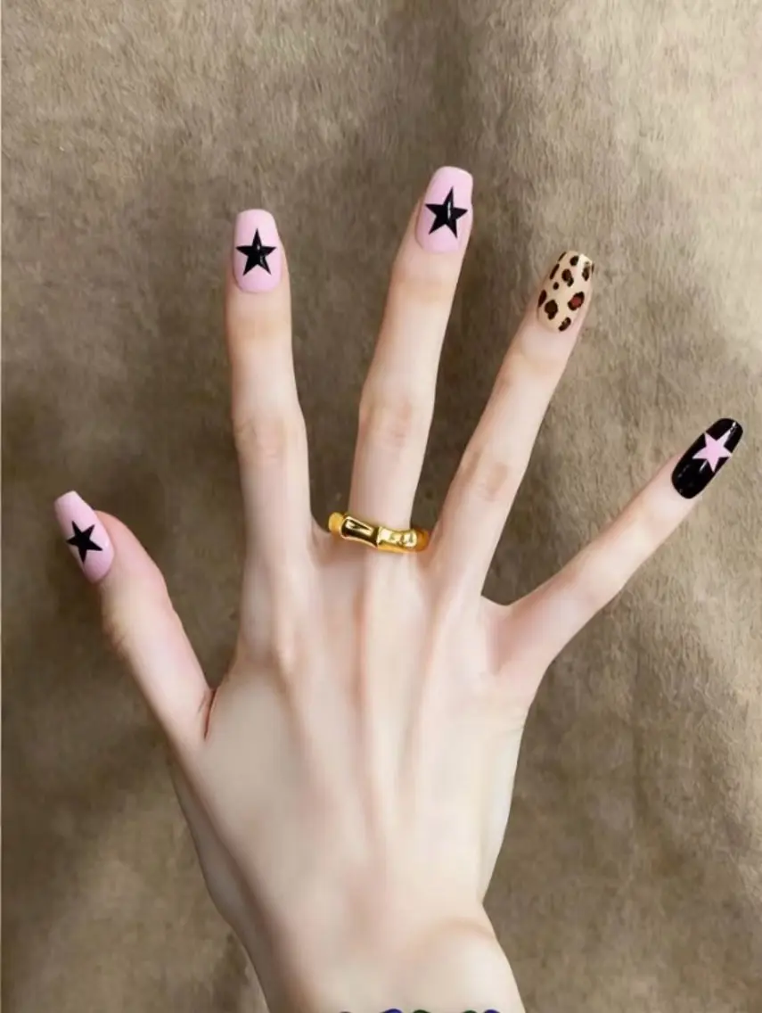 ネイル ハンドネイル H3 Nail Tsuki🦋💙のネイルデザイン