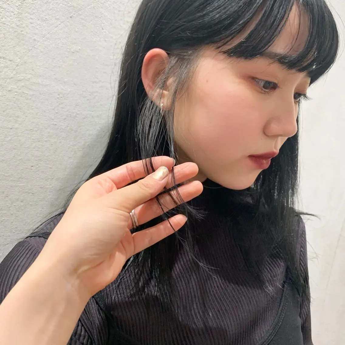 ミディアム カラー ヘアアレンジ 本間 結衣のヘアスタイル