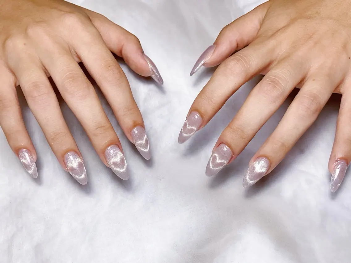 ネイル ハート マグネットネイル ハンドネイル 🍭Yun nail hyejin🌸のネイルデザイン