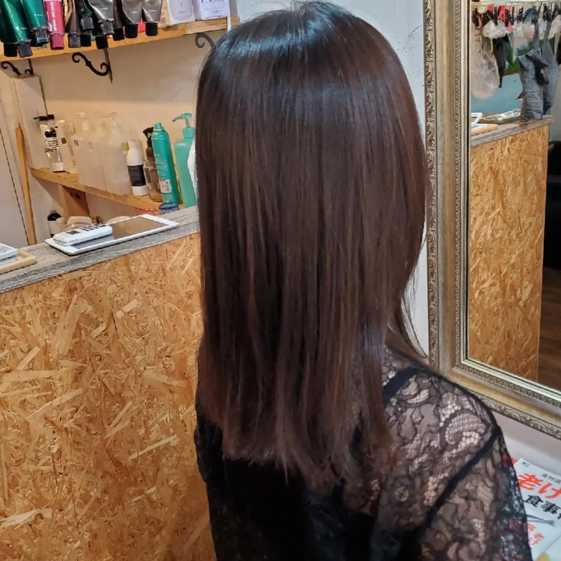 セミロング カラー パーマ カット ヘアカラー 縮毛矯正 トリートメント 韓国レイヤー柔らかい 地毛風縮毛矯正／マツのヘアスタイル