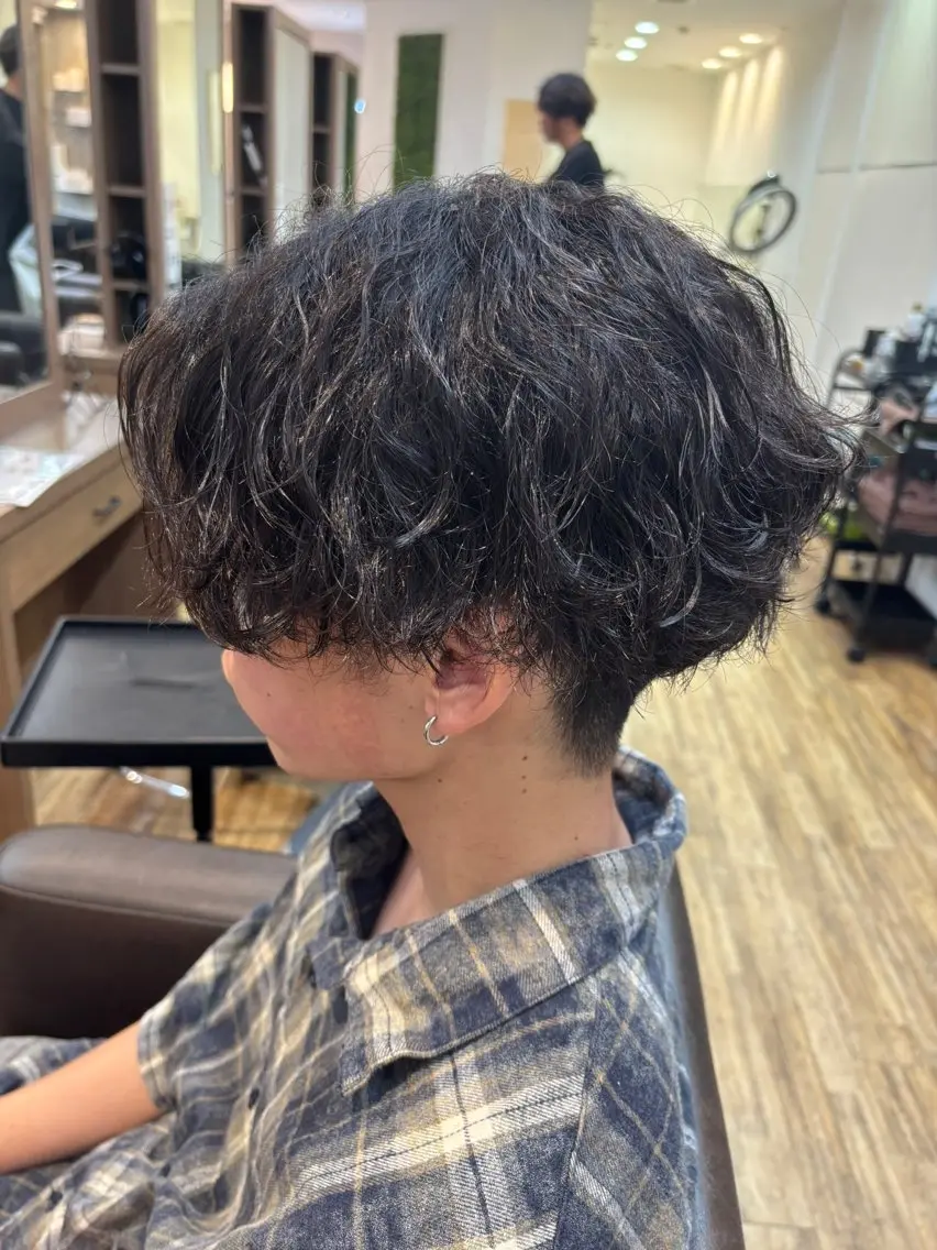 ショート カラー パーマ メンズ カット パーマ メンズパーマの巨匠 鈴木純のヘアスタイル
