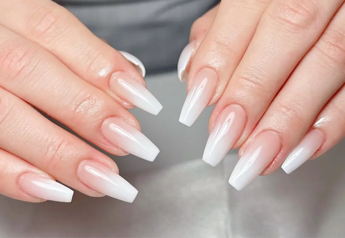 ネイル ハンドネイル Aura  Nail 長さだし/パラジェルのネイルデザイン