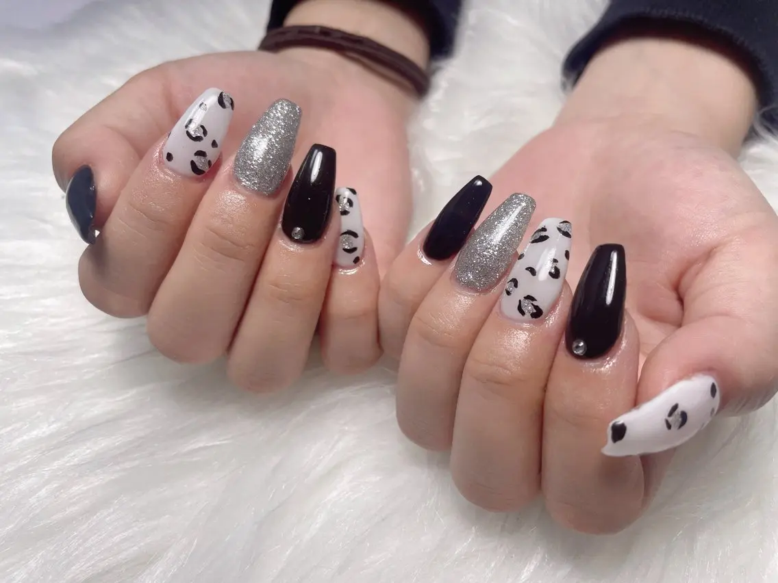 ネイル アートネイル スカルプネイル Lovely JURIのネイルデザイン