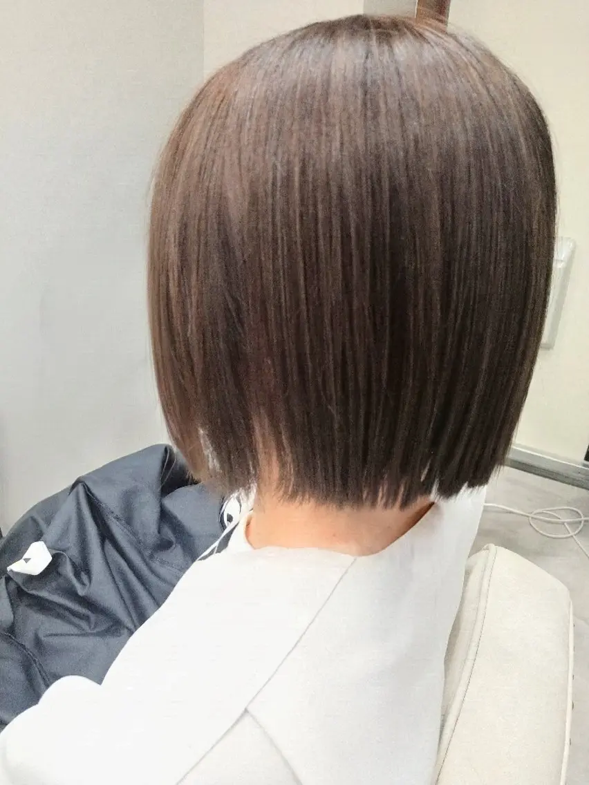 カラー グレージュ ボブ カット ヘアカラー lily ogasawaraのヘアスタイル
