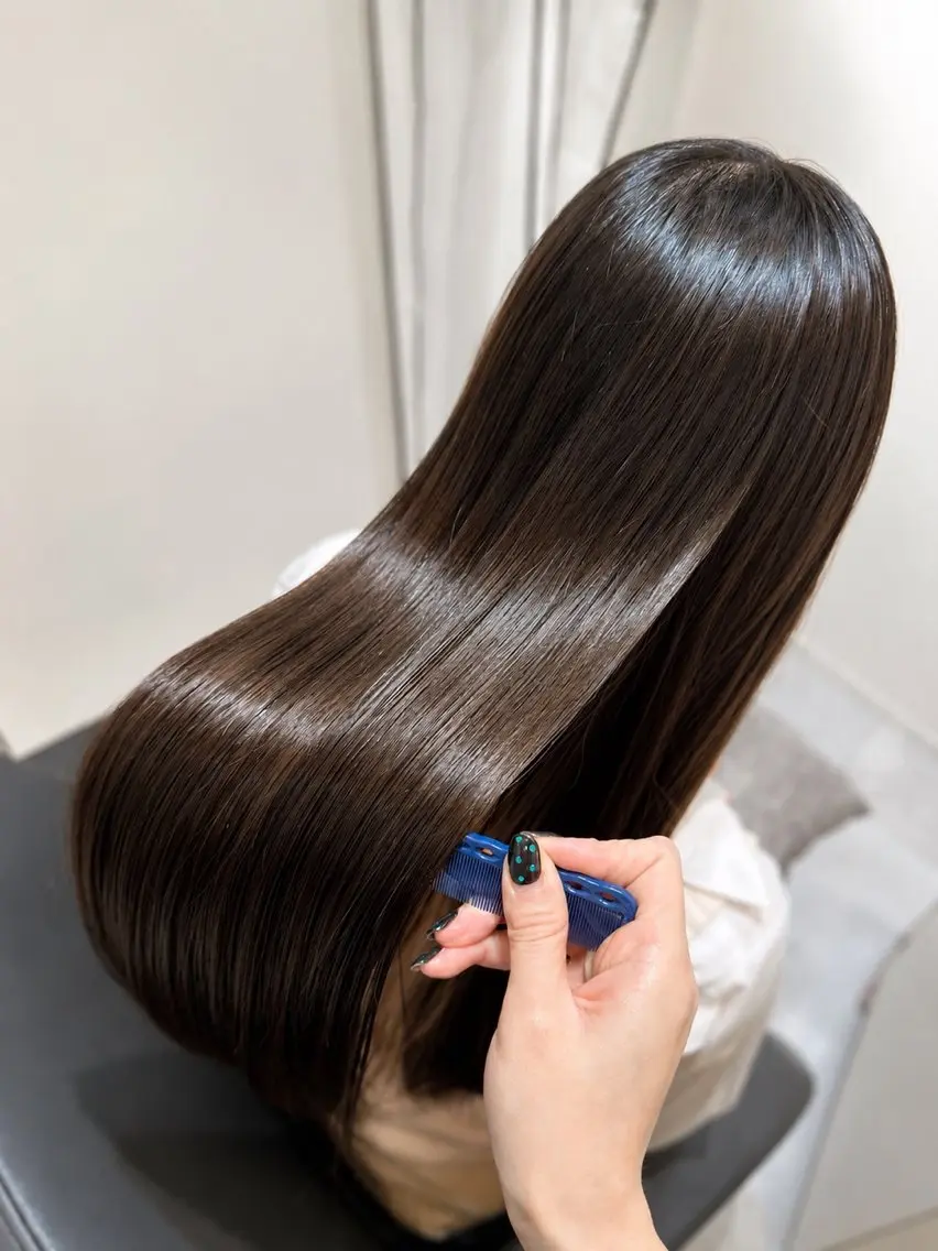 ロング 縮毛矯正 トリートメント Emuest心斎橋 SAKIのヘアスタイル