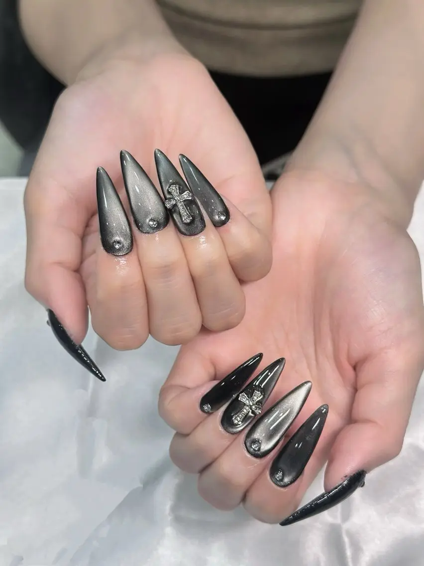 ネイル ハンドネイル HAPPI NAIL CALINのネイルデザイン