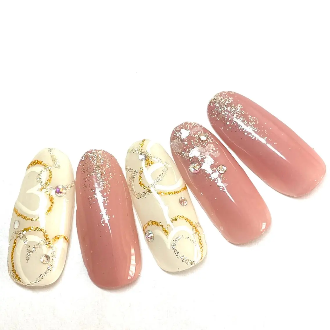ネイル バレンタイン ハンドネイル フットネイル NailBeauty コルンのネイルデザイン