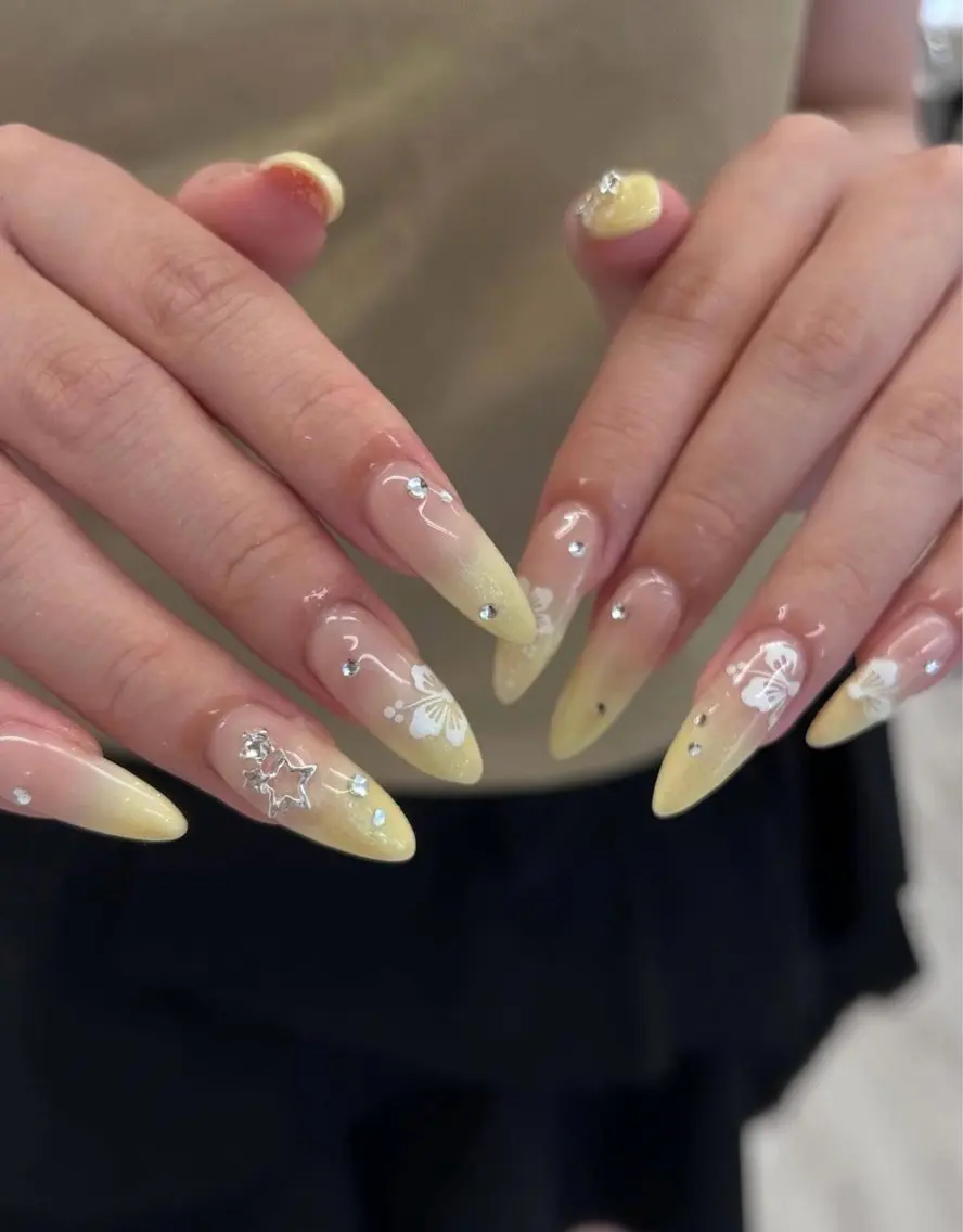 ネイル ハンドネイル BERA NAILSのネイルデザイン