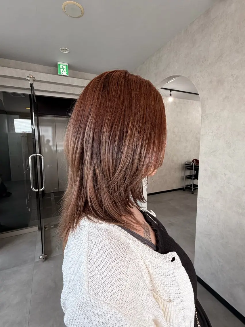 ミディアム 【LUXIA】 シオンのヘアスタイル