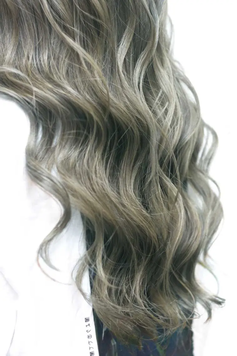 ロング カラー ヘアカラー 【Atem 大町店】 永森 優里花のヘアスタイル