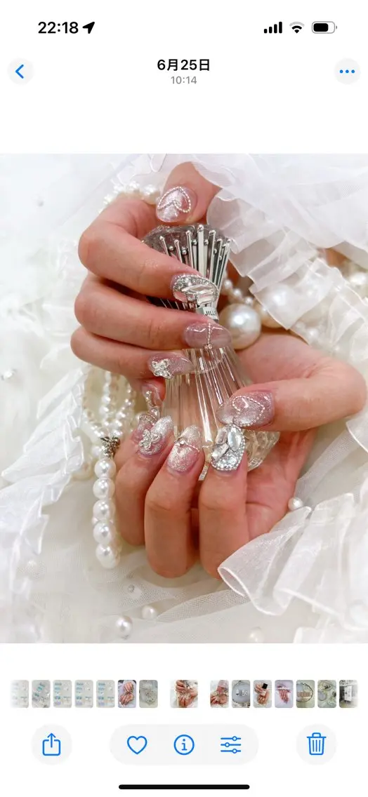 ネイル フレンチネイル ジェルネイル ガラスフレンチ ハート キラキラネイル Queeens nailのネイルデザイン