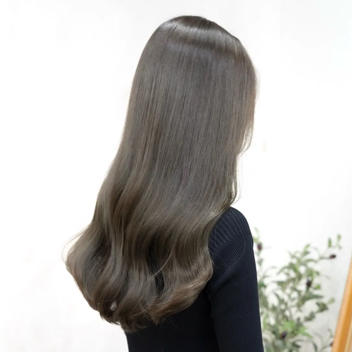 ロング カラー ベージュカラー 透明感カラー カット ヘアカラー トリートメント ミニモお気に入り数 No.1宍戸雄弥のヘアスタイル