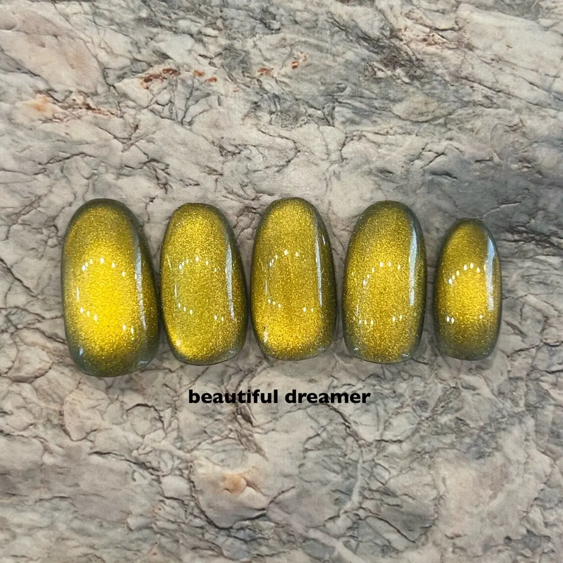 Hand【Magnet】クリアベース+マグネットジェル✨(ファイリング&ドライケア込み)🥭の写真