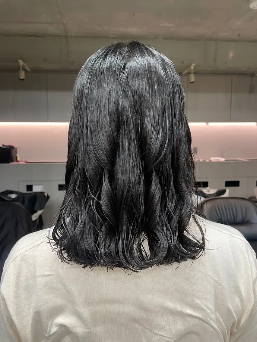 ミディアム カラー パーマ カット 表参道🌿赤み消し カラー/チナツのヘアスタイル