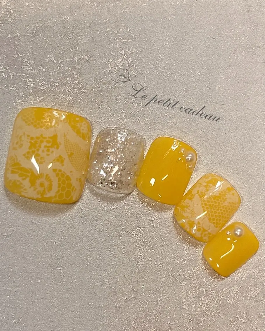 ネイル 𝑝𝑒𝑡𝑖𝑡 𝐾𝑎𝑛𝑛𝑎のネイルデザイン