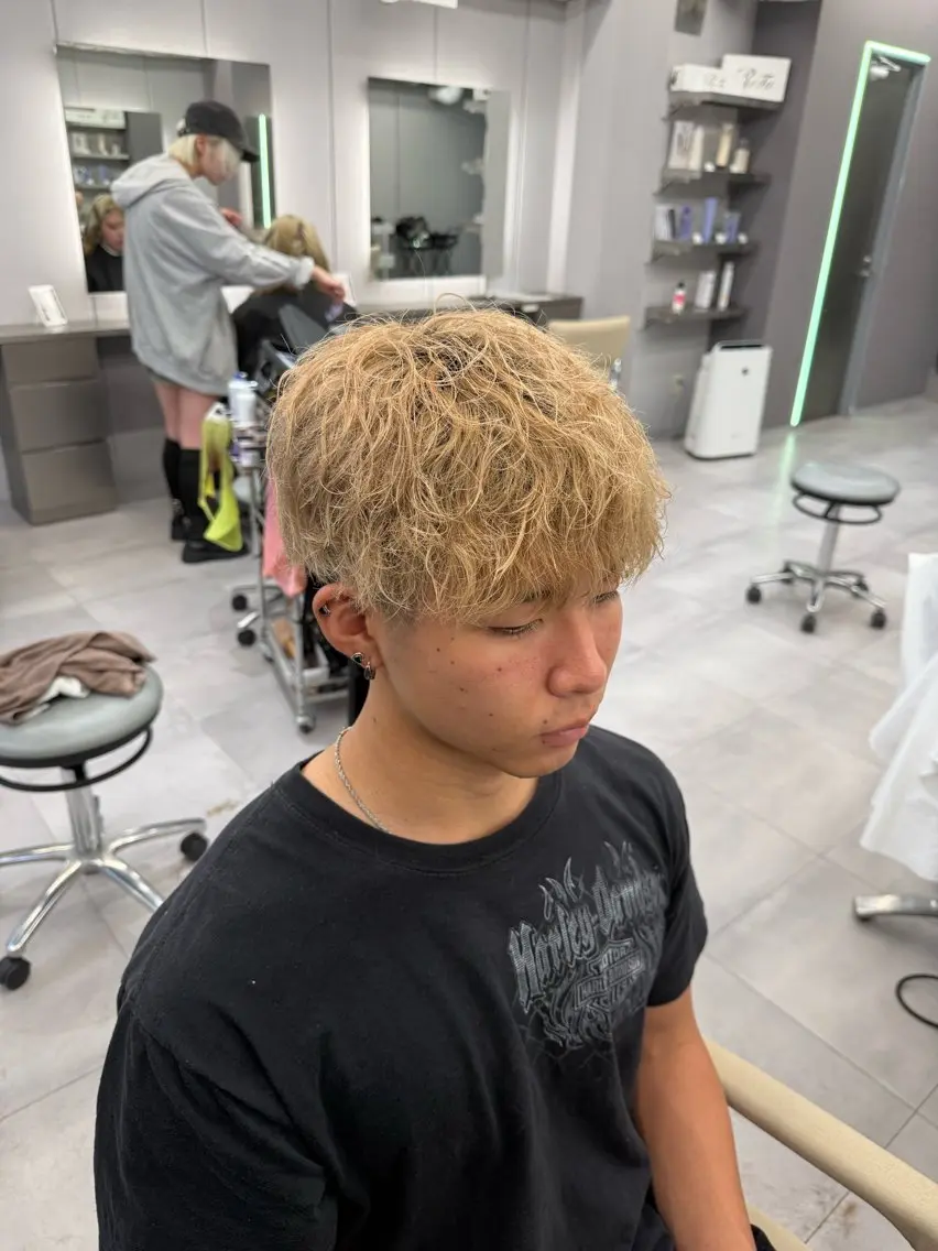 ショート メンズ 酒井 剛喜のヘアスタイル