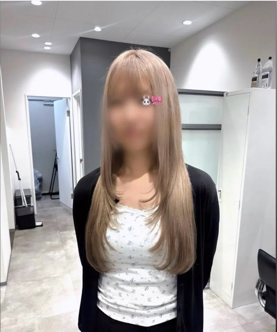 カラー ブリーチ 中井亜未/ 姫路ボブのヘアスタイル