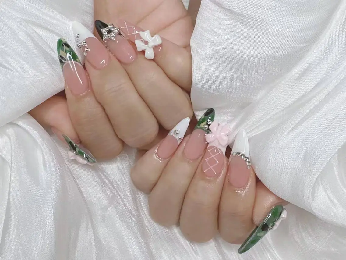 ネイル ハンドネイル ユナ ネイル💅のネイルデザイン
