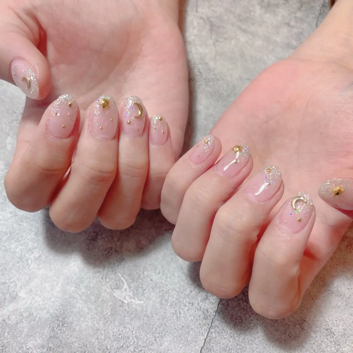 ネイル ラメ(グリッター) ホワイト ハンドネイル Classy: Mizukiのネイルデザイン