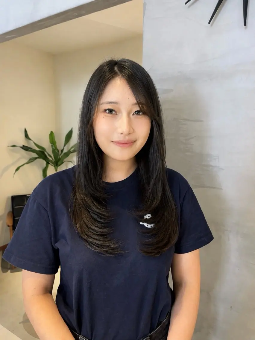ロング 顔まわりレイヤー 顔周りカット レイヤーカット カット 顔周りレイヤー 髪質改善 / AYUのヘアスタイル