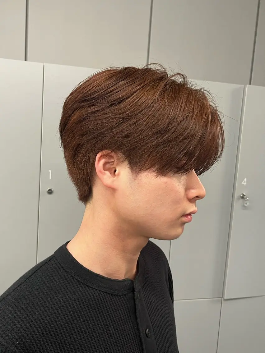 メンズ センターパート メンズ韓国風 アイカ🐺 メンズ韓国ヘアのヘアスタイル