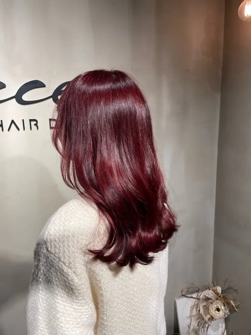 【女性ロング​〜​ミディアムヘア限定】似合わせ前髪カット+艶感カラー✨の写真
