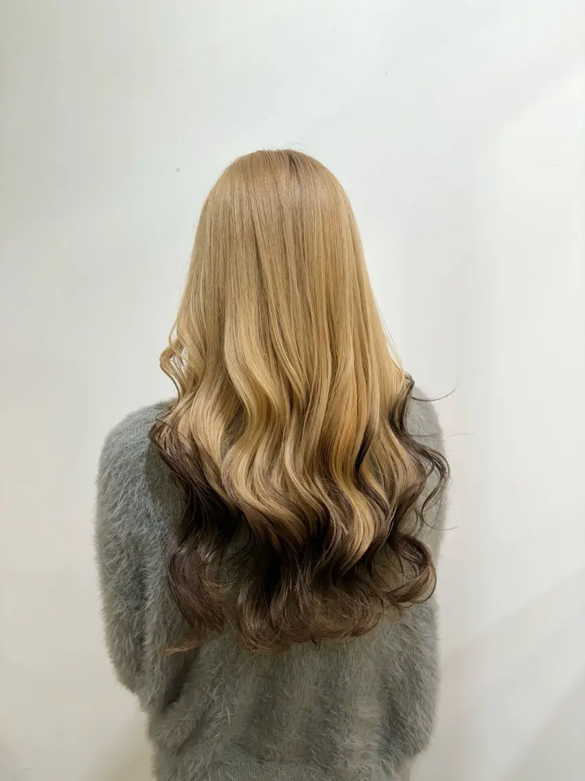 ロング カラー ブリーチ グラデーションカラー ヘアカラー たなか もえなのヘアスタイル