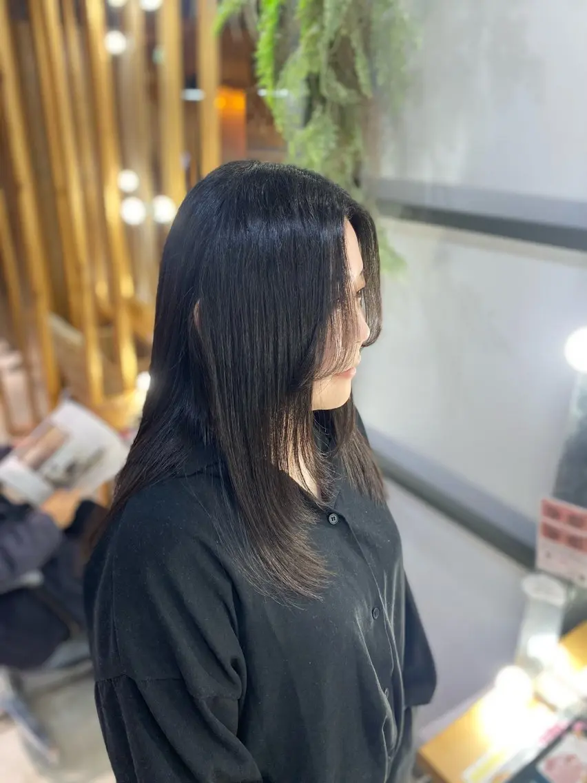 ミディアム 韓国風ヘア レイヤーカット 伊藤 裕也のヘアスタイル