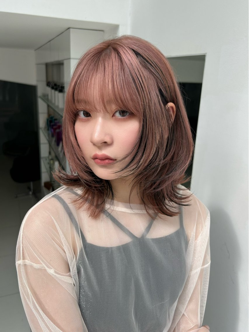 ミディアム カット ヘアカラー newi広島/ akiのヘアスタイル