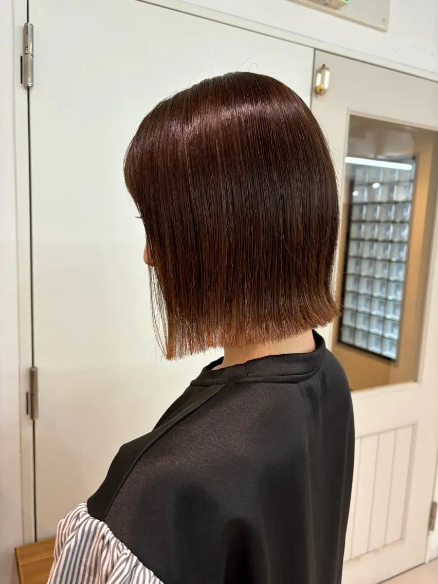 ショート ボブ 室谷 ゆりあのヘアスタイル