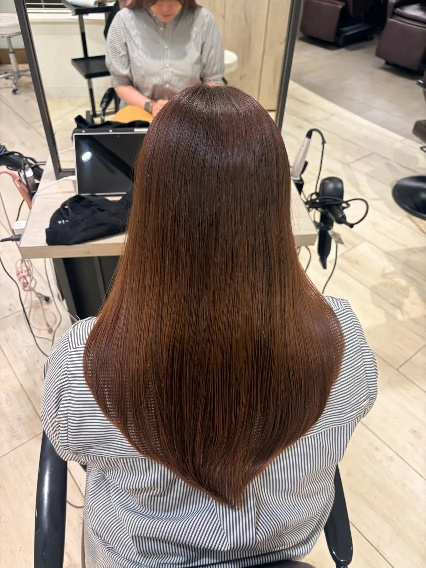 ロング レイヤーカット カット すみれ✨レイヤー 🫧透明感カラーのヘアスタイル