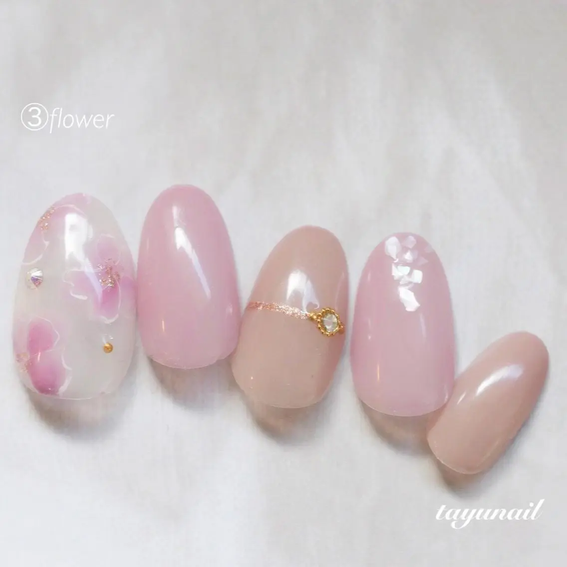 ネイル アートネイル ブルー フラワーネイル ジェルネイル ワンカラーネイル ネイルサロン 【たゆnail】のネイルデザイン