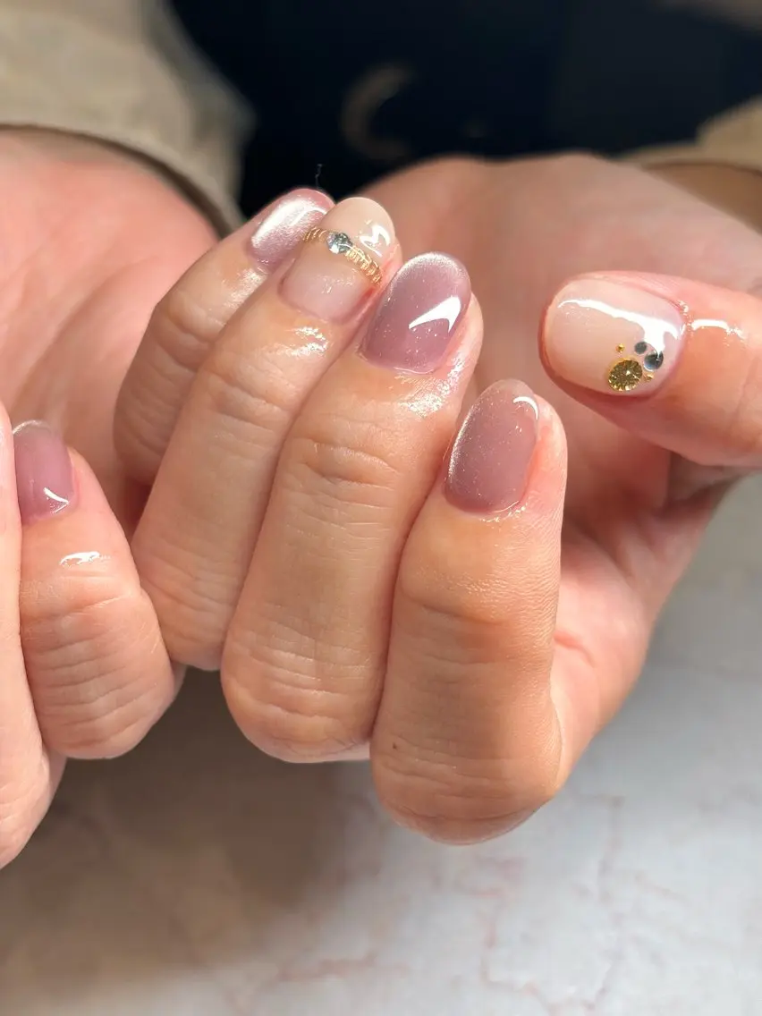 キッズ ネイル フットネイル ジェルネイル マグネットネイル ニュアンスネイル ワンカラーネイル illum hicariのネイルデザイン