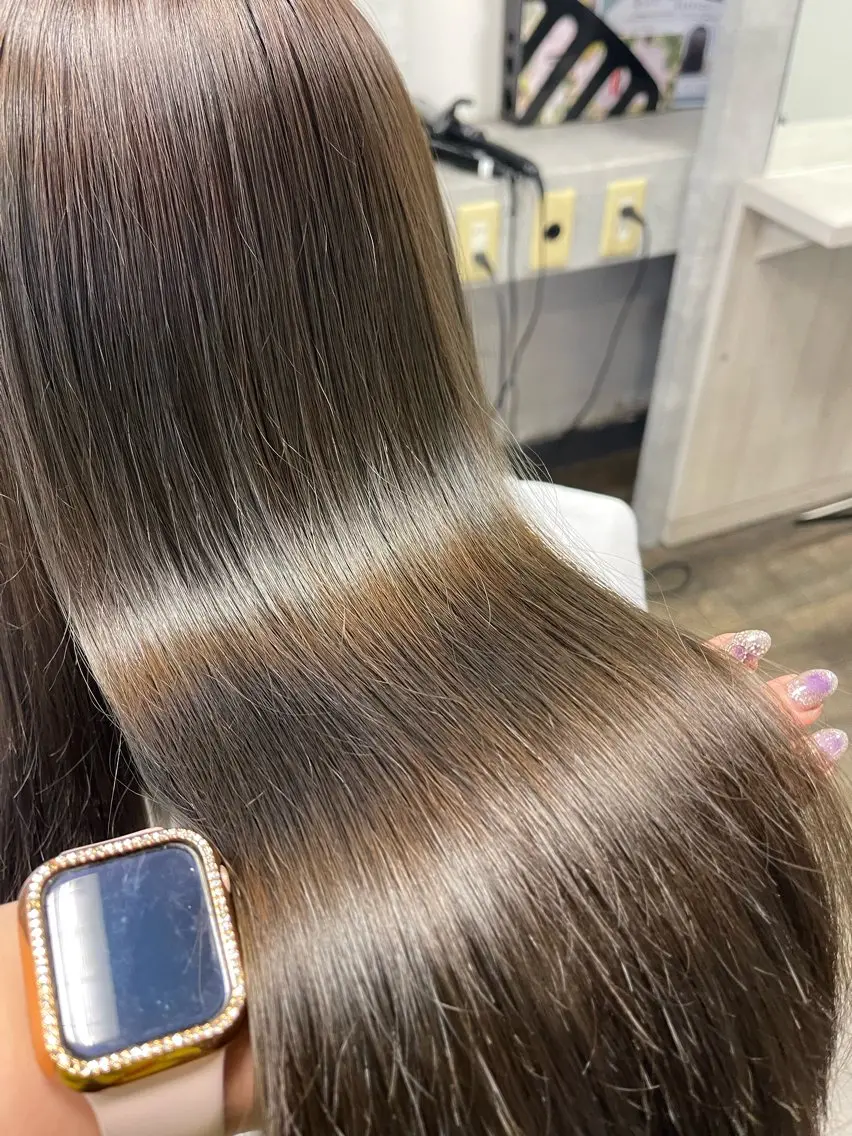 セミロング カラー アッシュ ベージュカラー グレージュ オリーブカラー 愛　莉/兵庫・加古川 美容室/艶カラーのヘアスタイル