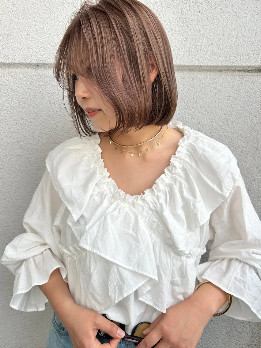 ショート レイヤーカット/ 透明感カラーmikuのヘアスタイル