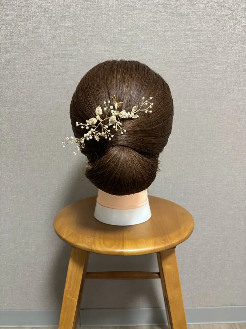 セミロング ヘアアレンジ 結婚式・ブライダル ヘアセット Mieux Hair ひなこ🫧のヘアスタイル