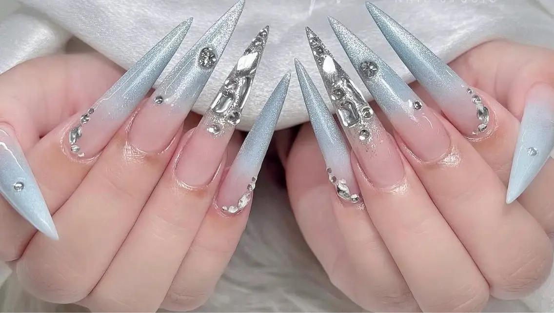 ネイル チークネイル 長さ出し フラッシュネイル フレンチネイル グラデーション ハンドネイル Lenie Nail Salonのネイルデザイン