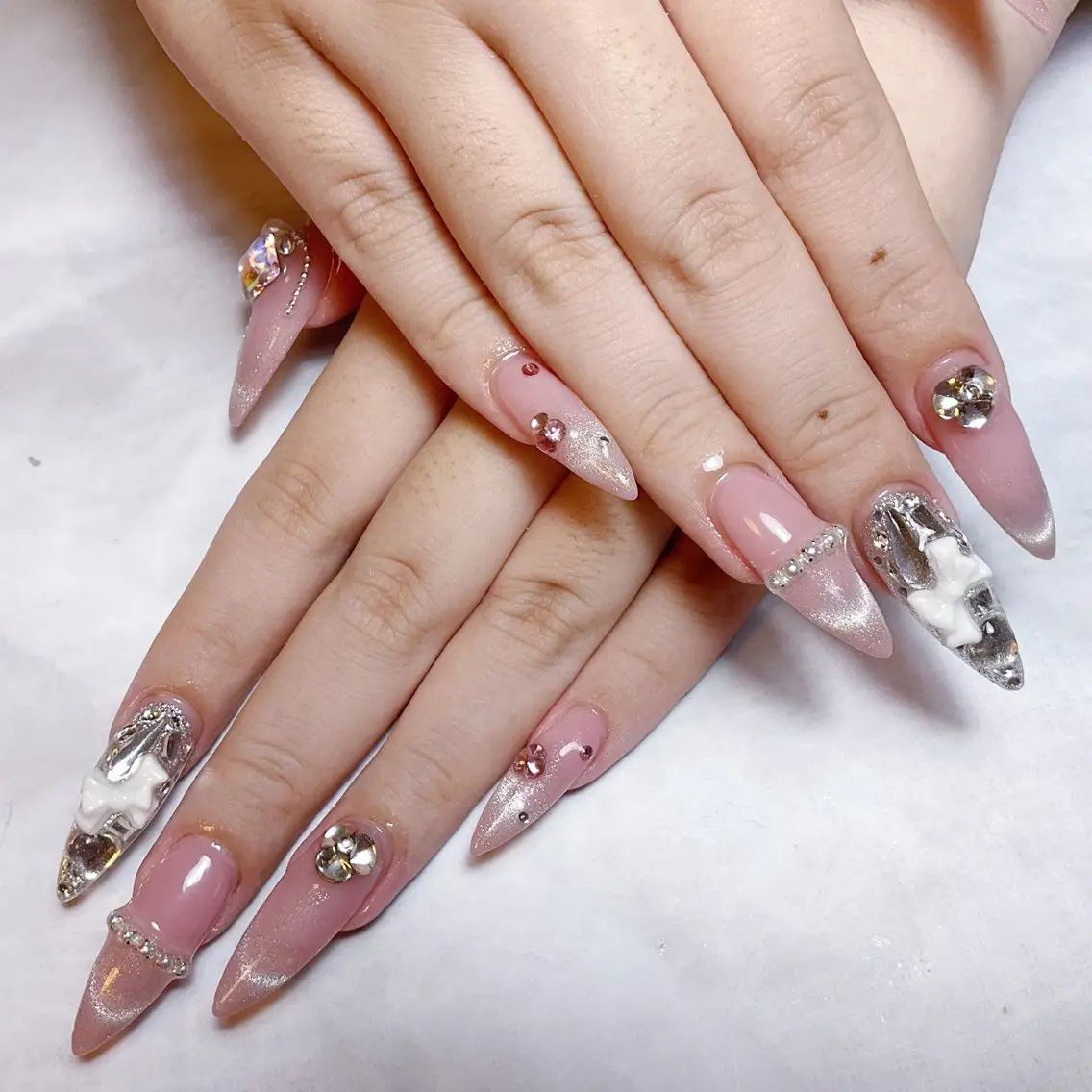 ネイル 🍭Yun nail hyejin🌸のネイルデザイン