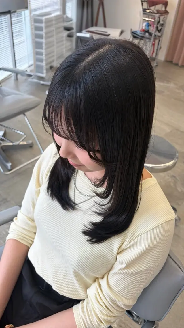 セミロング 顔周りカット レイヤーカット カット ヘアカラー モデル様大募集🎀 藤岡瑞穂のヘアスタイル