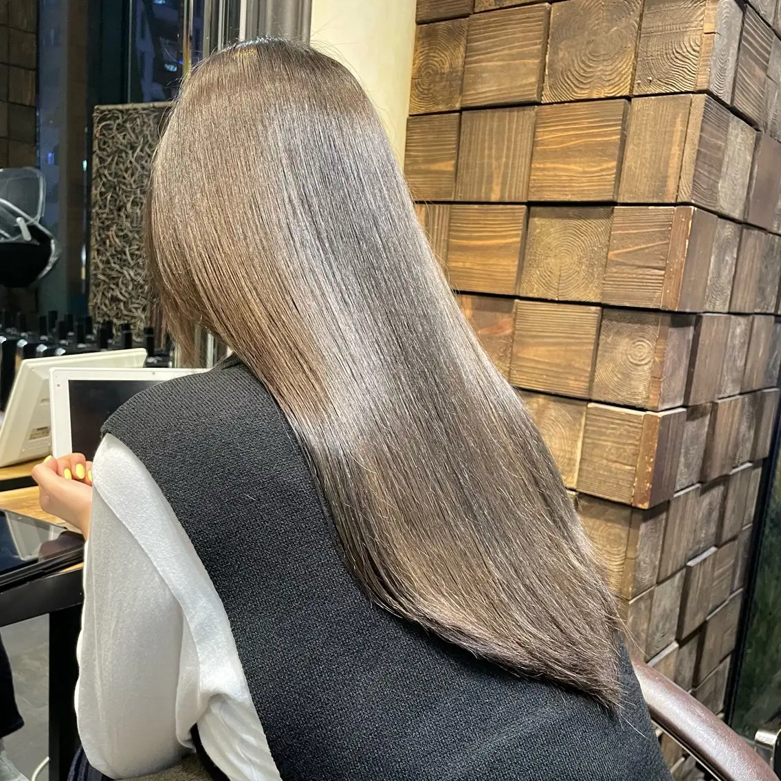 ロング カラー ヘアカラー トリートメント 松木 花鈴のヘアスタイル