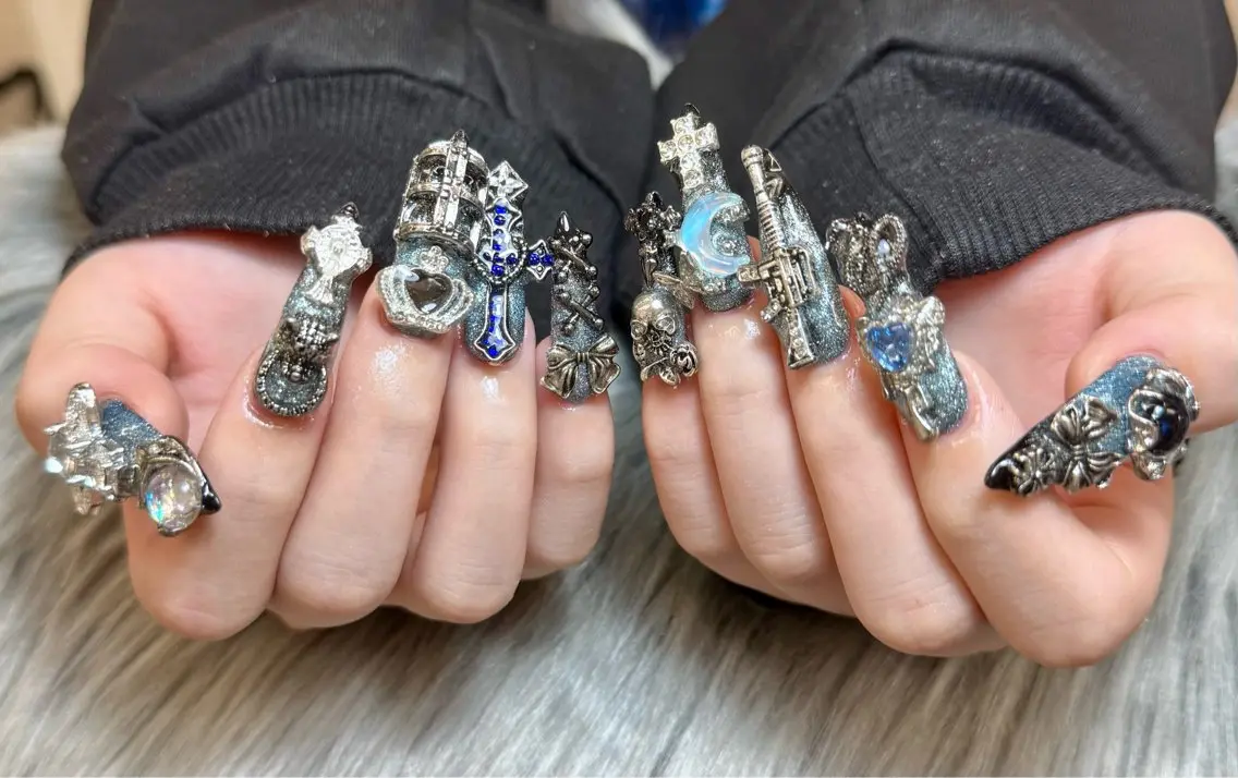 ネイル ハンドネイル ハンドケア Anh Nail 歌舞伎町のネイルデザイン