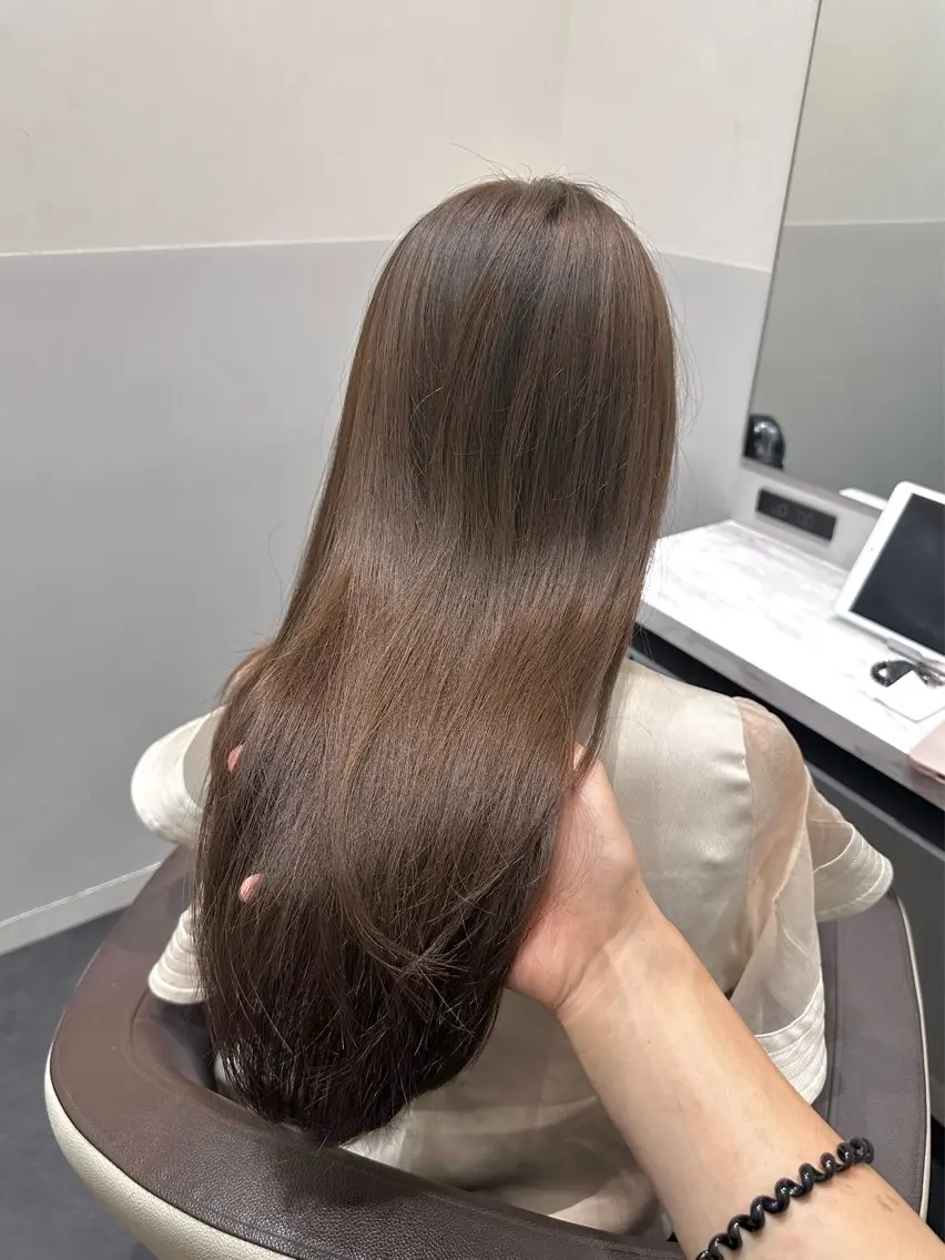 ロング カラー ベージュカラー ブリーチ ブリーチなしカラー ヘアカラー トリートメント 矢野 晃平のヘアスタイル