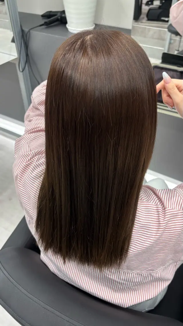 カラー ヘアカラー 白石 彩音のヘアスタイル