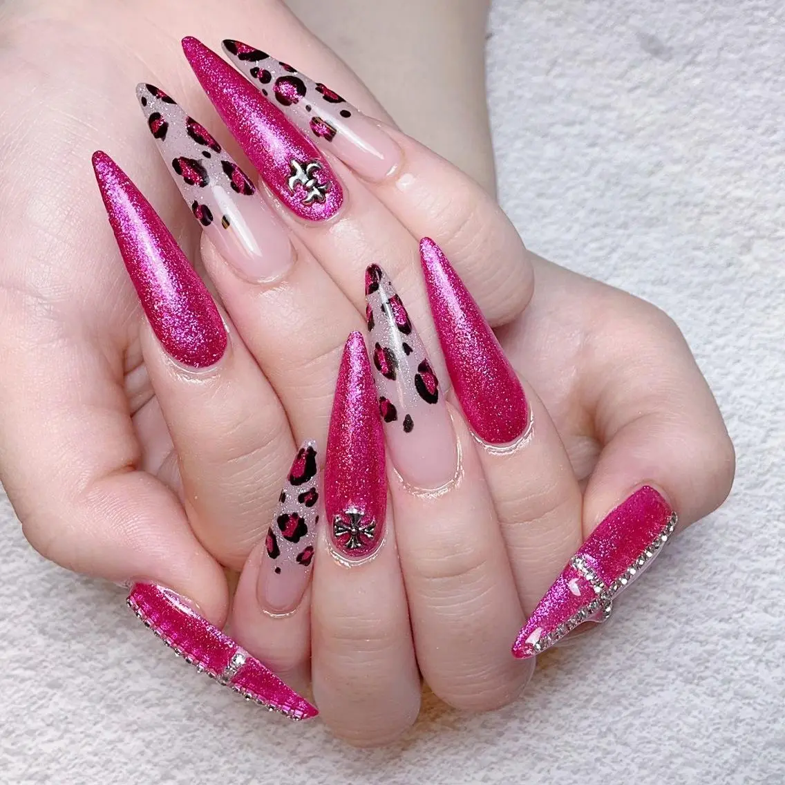 ネイル ハンドネイル 🩷Yun nail Salon 本店🩷のネイルデザイン