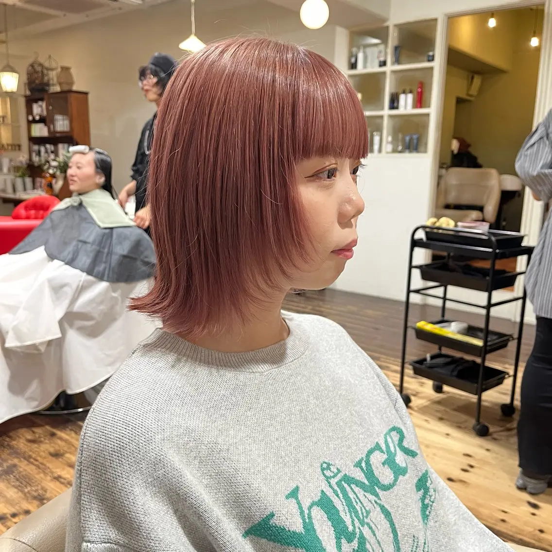 ミディアム カラー ブリーチ パ ルのヘアスタイル
