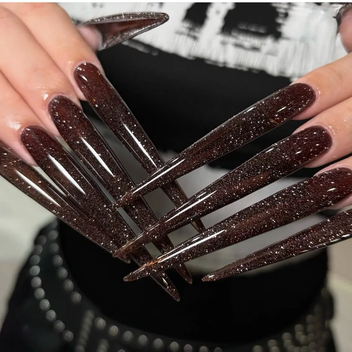 ネイル チークネイル ドット 長さ出し フットネイル フレンチネイル ハンドネイル ハンドケア Nihonthy Nail 新宿のネイルデザイン