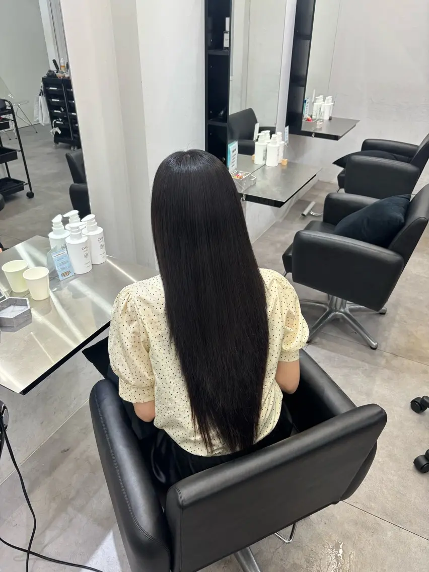 ロング カラー Core茶屋町 HINATAのヘアスタイル