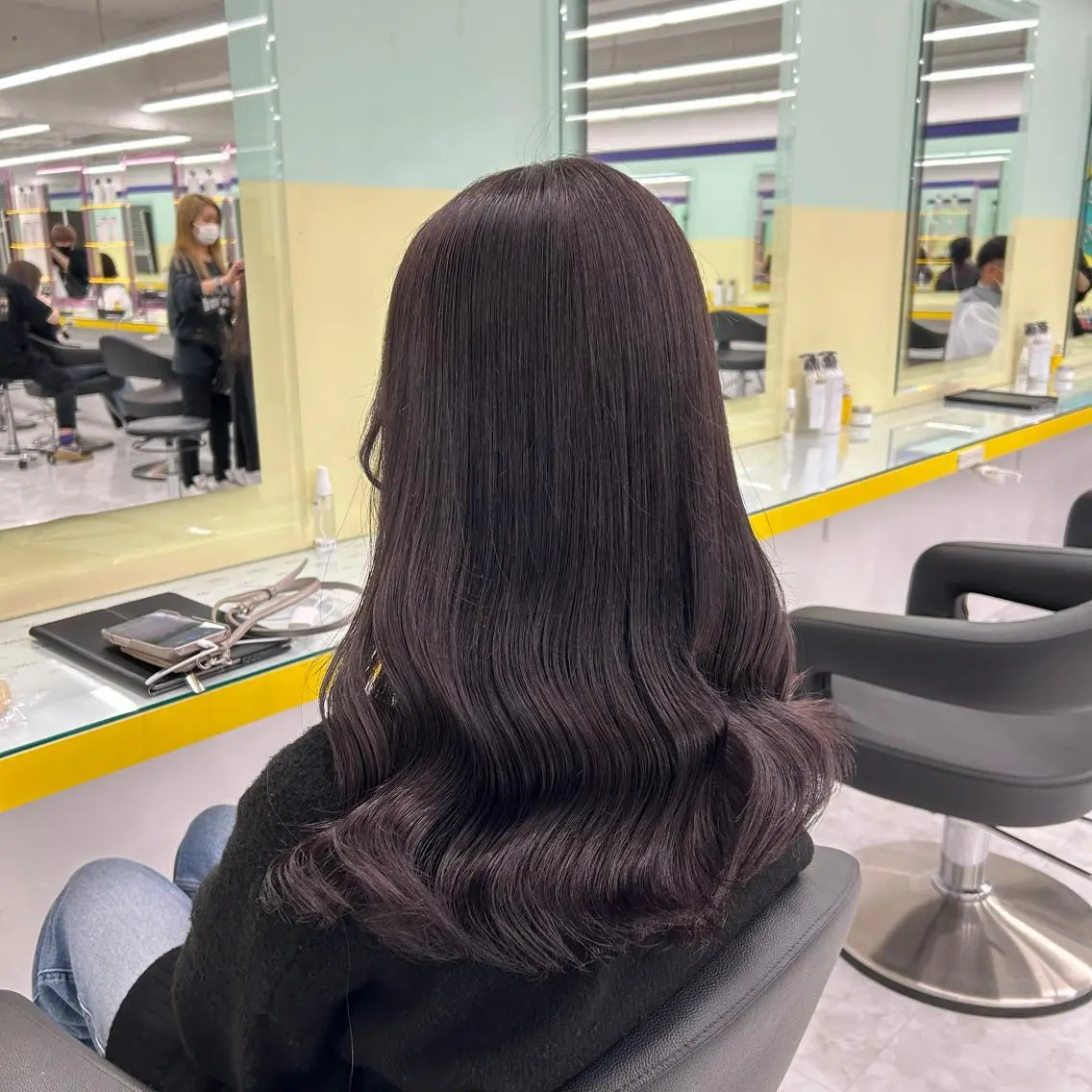 セミロング カラー ヘアアレンジ ヘアカラー トリートメント mai🍑暖色カラー /レイヤー💖のヘアスタイル