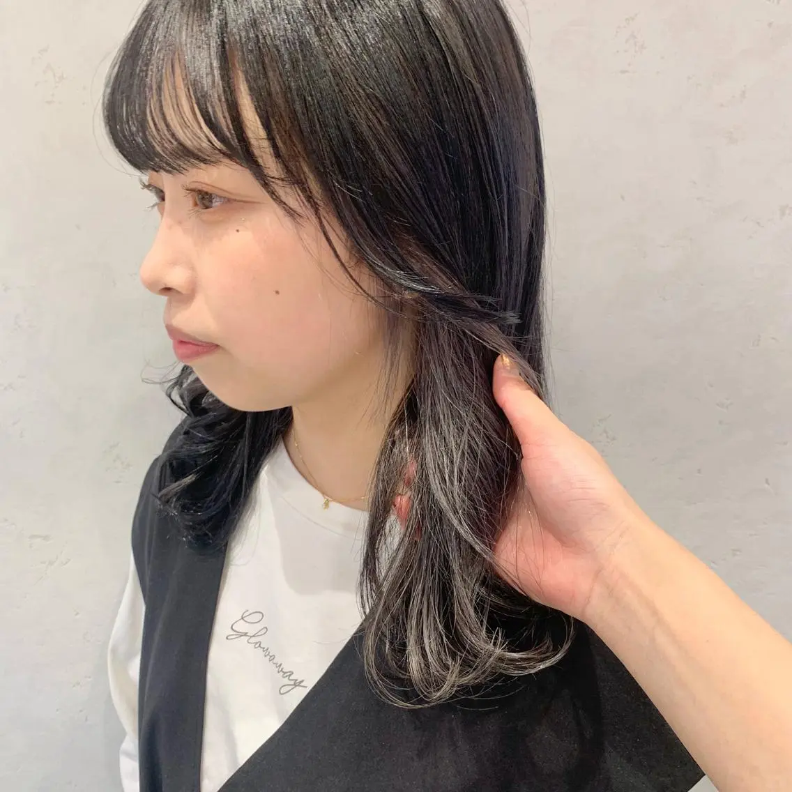 ミディアム カラー ヘアアレンジ ヘアカラー ayumi🌈 インナーカラー🌈のヘアスタイル